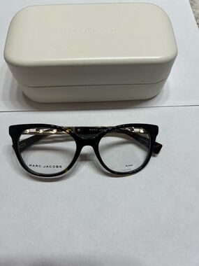 Marc Jacobs  Tortoiseshell Cat-Eye Eyeglass Frames. Model MARC 335.